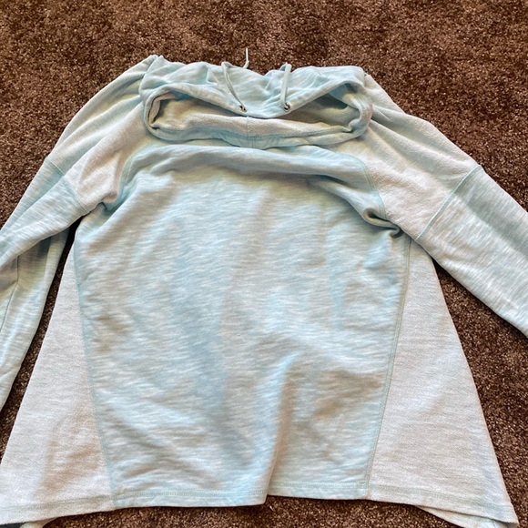 Don’t like the sleeves, too short for me - Picture 1 of 2